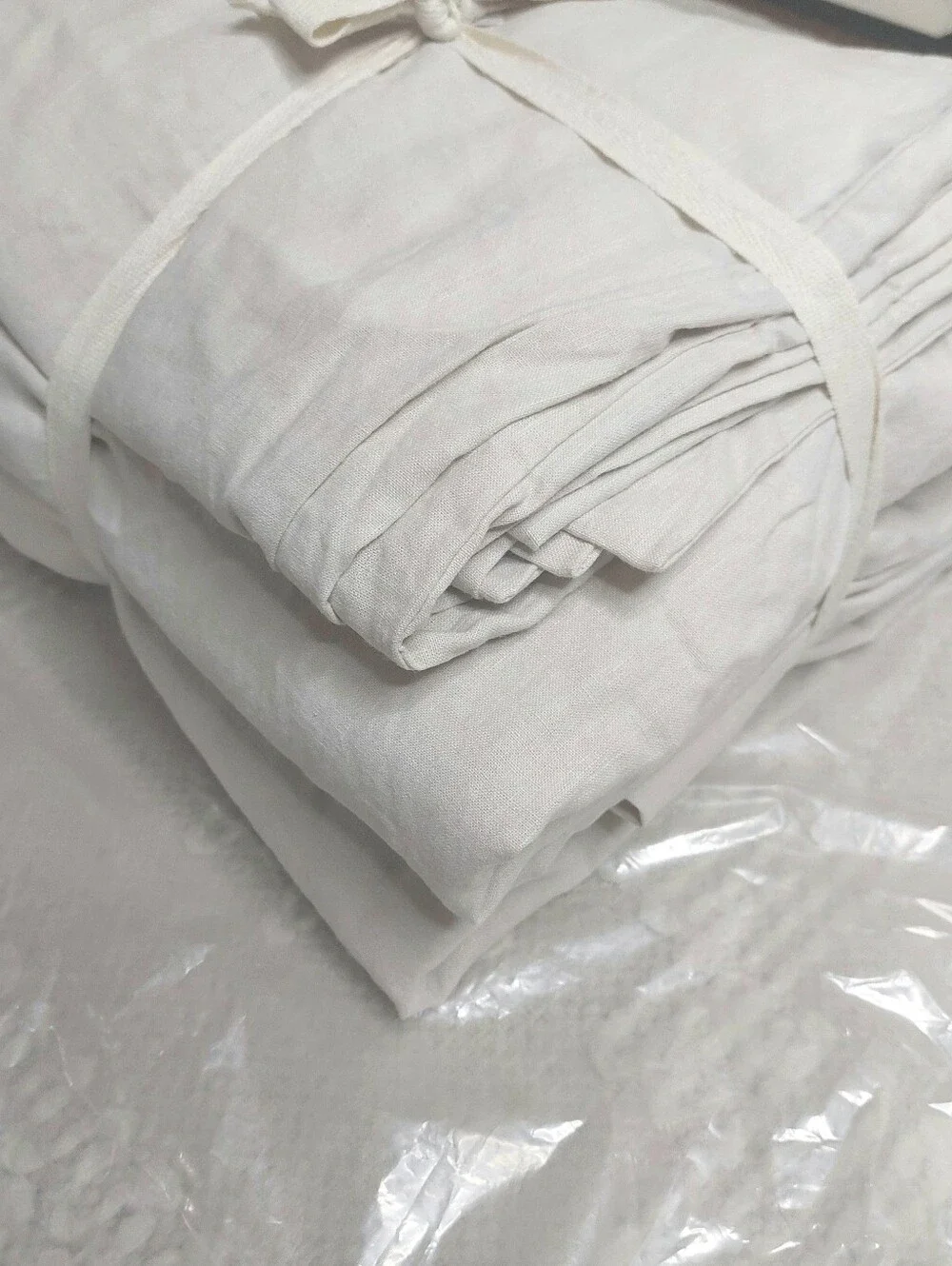 NWT! Quince 100% Linen Sand Sheets & 2 Pillowcases Set! Sz. Queen! (226)